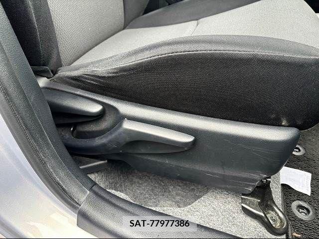 Toyota VITZ 2013-03 221452-11