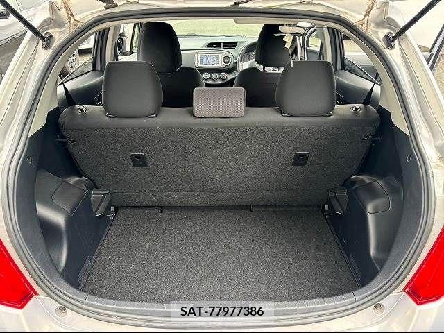 Toyota VITZ 2013-03 221452-12