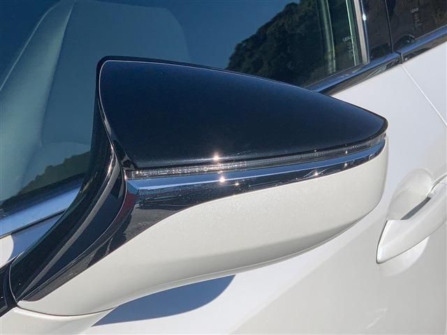 Lexus IS 2022-05 28525-14