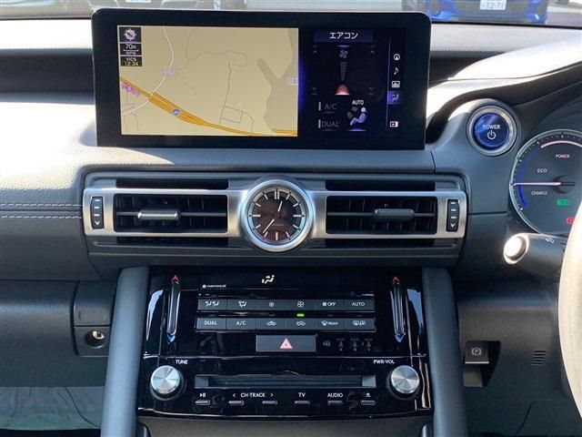 Lexus IS 2022-05 28525-24