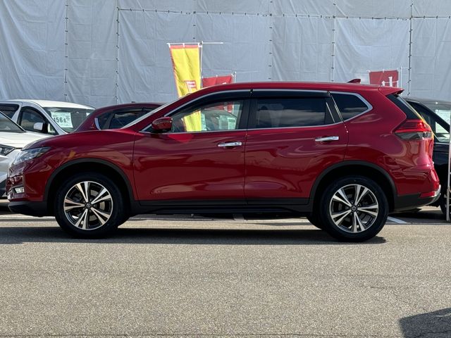 Nissan X-TRAIL 2019-04 20895-7