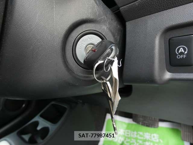 Mitsubishi MIRAGE 2015-06 299077-13