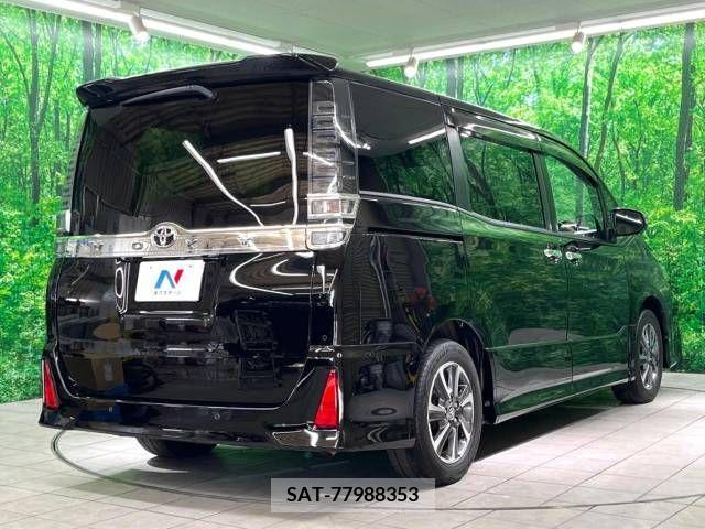 Toyota VOXY 2019-03 394980-17