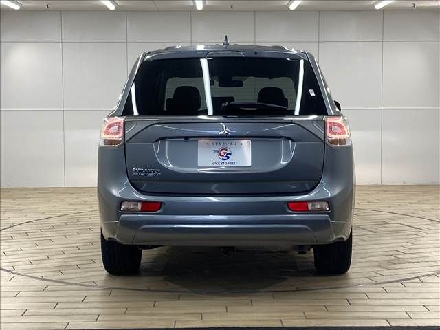 Mitsubishi OUTLANDER PHEV 2013-02 22713-14