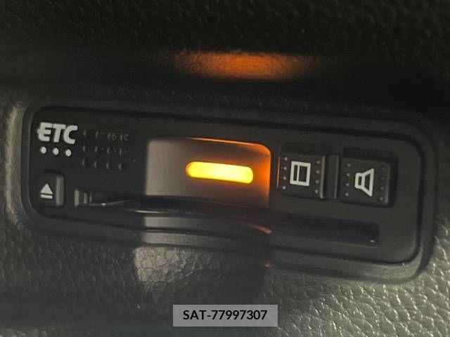 Honda N BOX CUSTOM 2019-06 307474-7