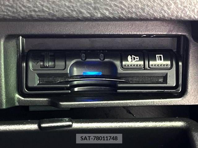 Nissan SERENA 2019-08 223555-9