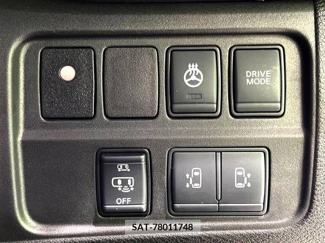Nissan SERENA 2019-08 223555-4