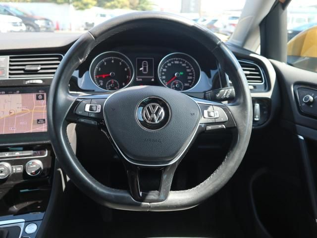 VolksWagen GOLF 2017-09 23478-16