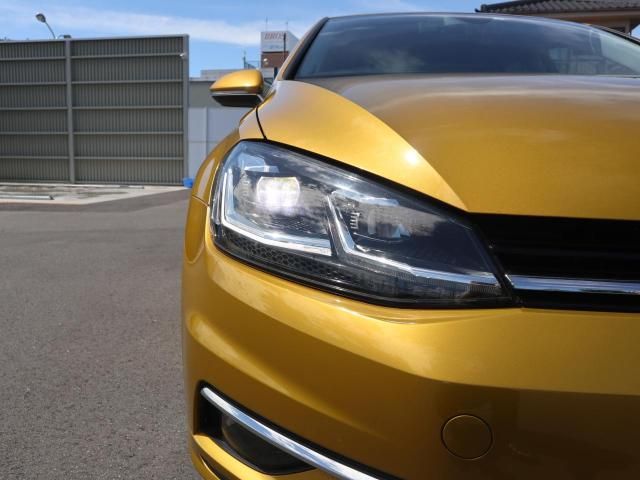 VolksWagen GOLF 2017-09 23478-11