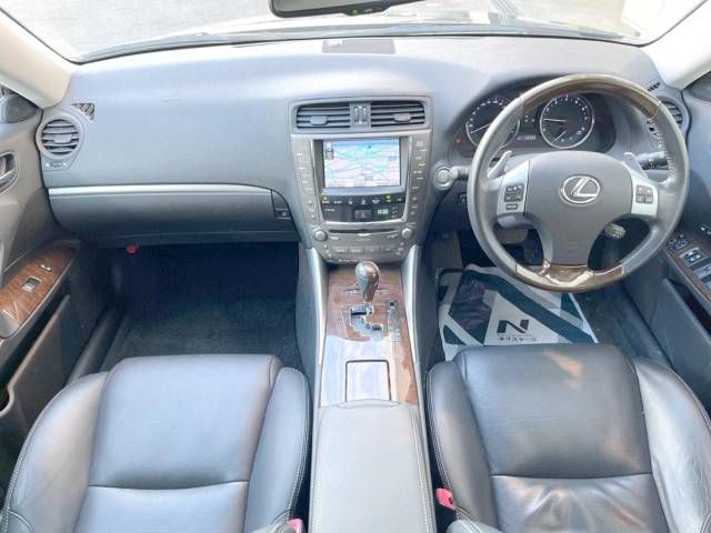 Lexus IS 2010-12 186428-1