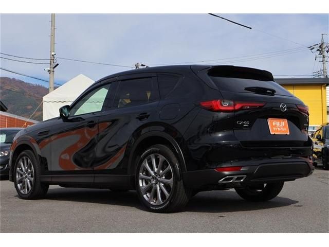 Mazda CX-60 2023-04 183869-1