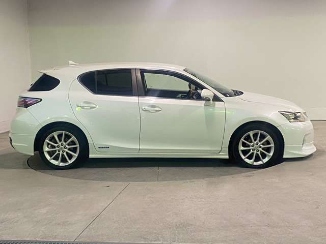Lexus CT 2011-01 188262-9