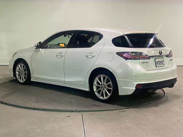 Lexus CT 2011-01 188262-12