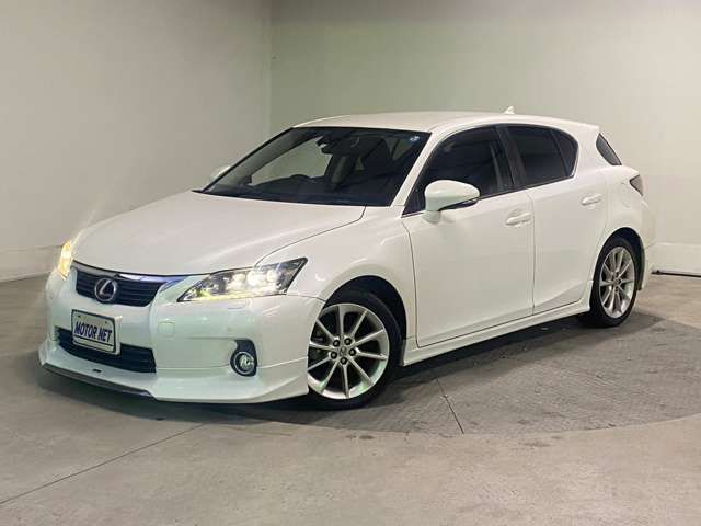 Lexus CT 2011-01 188262-4