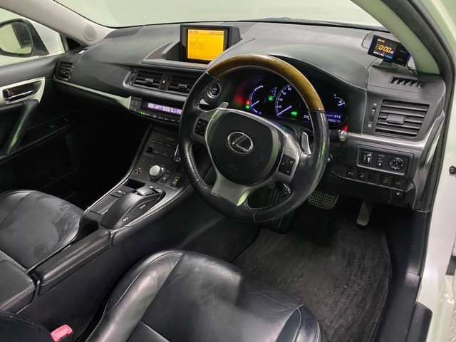 Lexus CT 2011-01 188262-19