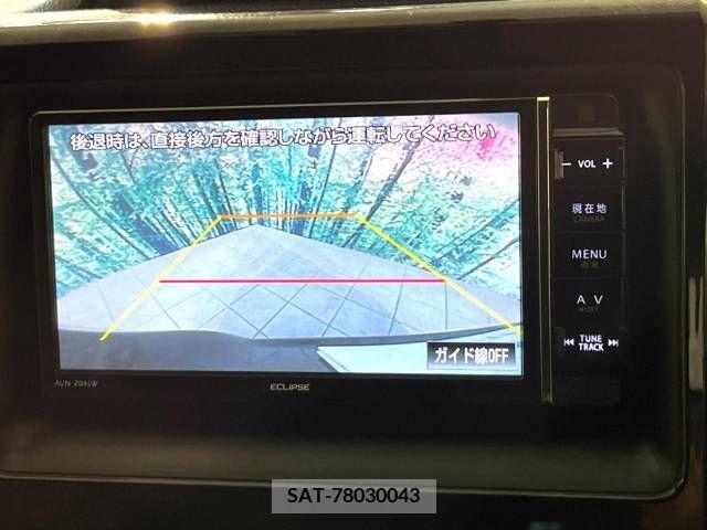 Toyota VOXY 2015-10 370403-3