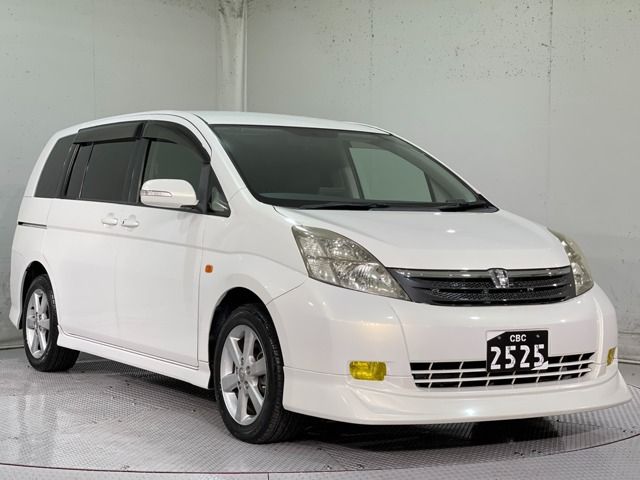Toyota ISIS 2004-10 192576-0