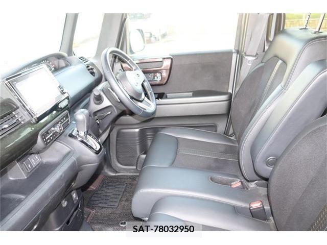Honda N BOX CUSTOM 2020-01 307226-1