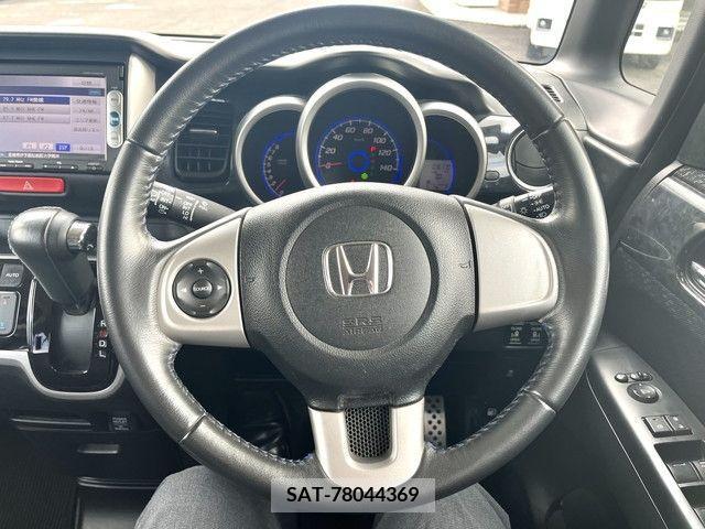 Honda N BOX CUSTOM 2013-11 245884-17
