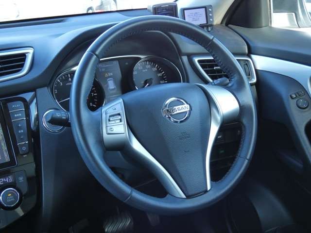 Nissan X-TRAIL 2016-01 28119-14