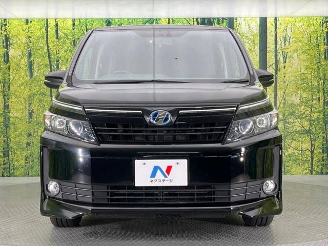 Toyota VOXY HYBRID 2015-01 187114-15