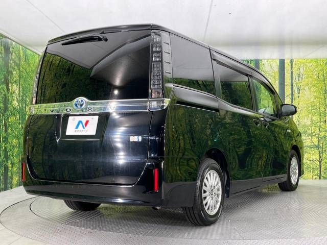 Toyota VOXY HYBRID 2015-01 187114-18