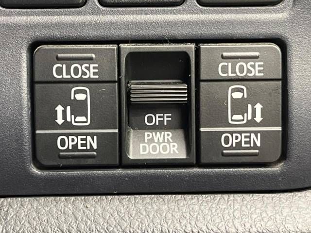 Toyota VOXY HYBRID 2015-01 187114-4