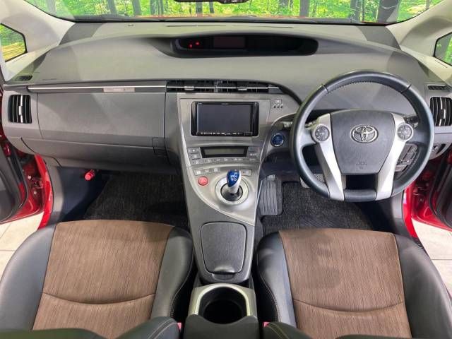 Toyota PRIUS 2012-08 24044-1