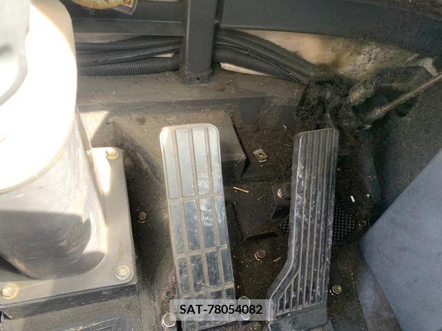 Hino BLUE RIBBON 2004-02 204014-12