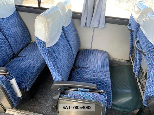 Hino BLUE RIBBON 2004-02 204014-18