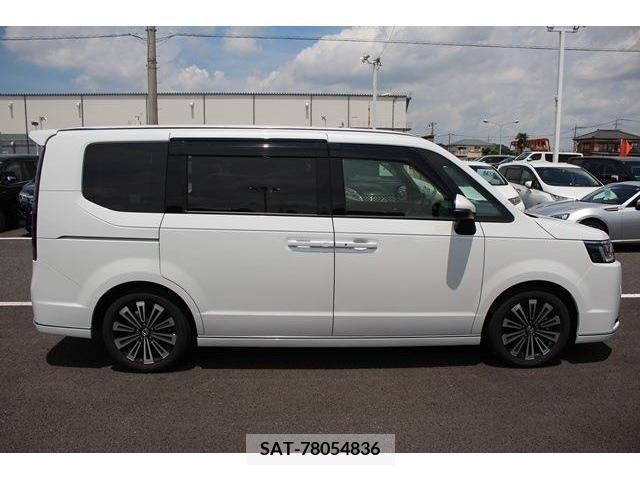 Honda STEP WGN 2022-12 351608-9