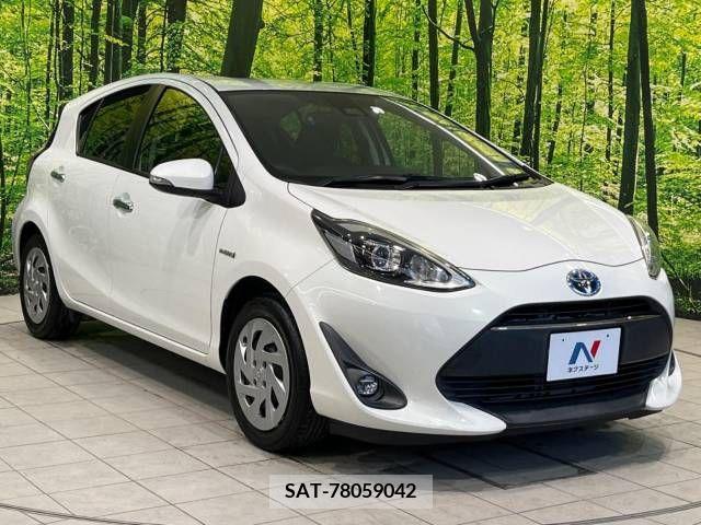 Toyota AQUA 2018-02 218351-16