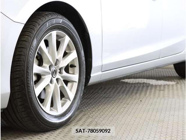 Mazda ATENZA 2017-04 292372-6