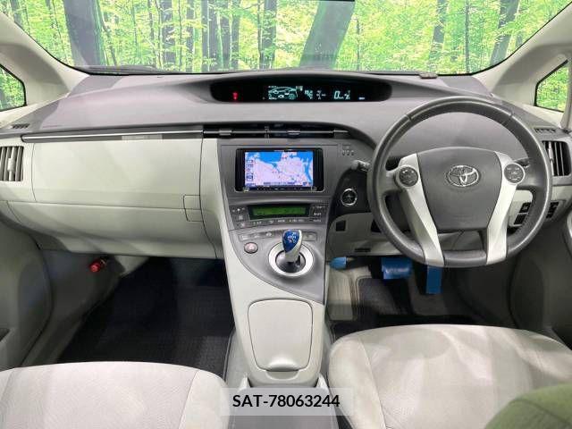 Toyota PRIUS 2011-09 379440-1