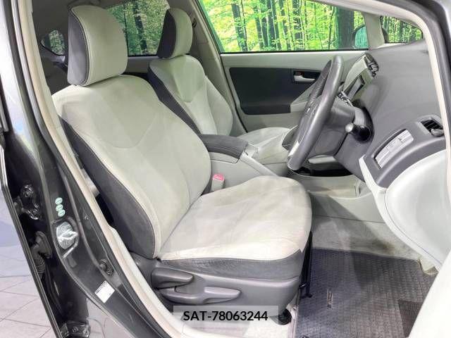 Toyota PRIUS 2011-09 379440-8