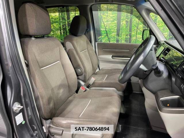 Honda e 2015-11 375028-8