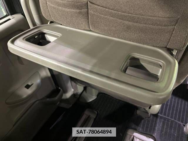 Honda e 2015-11 375028-7