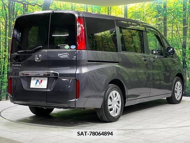 Honda e 2015-11 375028-18
