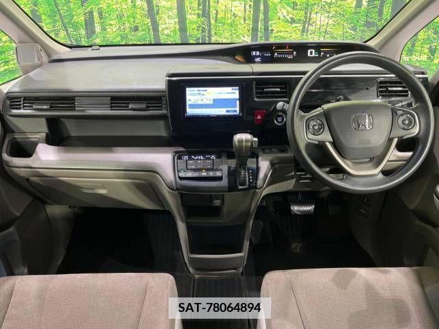 Honda e 2015-11 375028-1