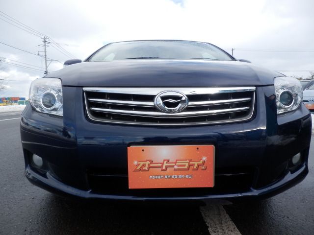 Toyota COROLLA AXIO 2010-09 22081-1