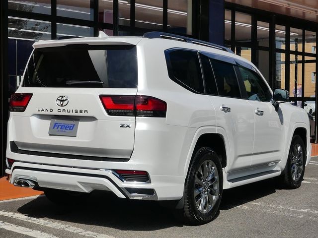 Toyota LAND CRUISER 2023-03 18440-1