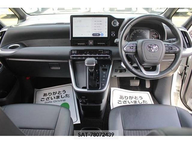 Toyota NOAH 2022-06 365139-14