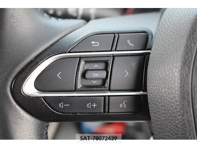 Toyota NOAH 2022-06 365139-6