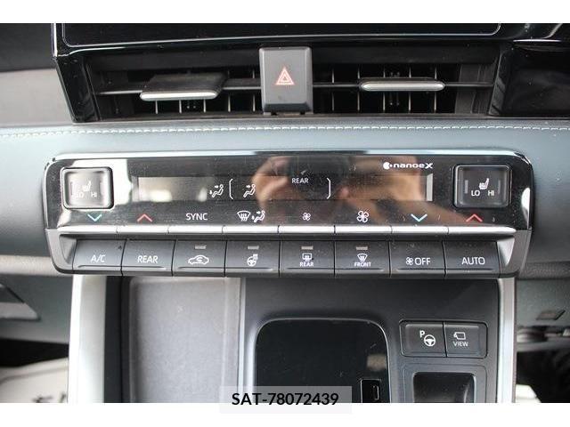 Toyota NOAH 2022-06 365139-4
