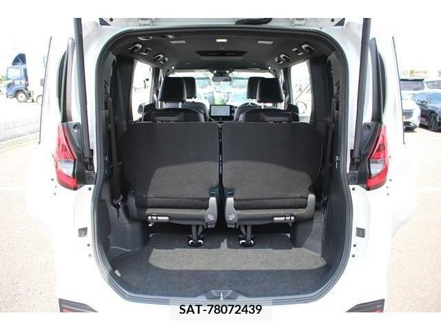 Toyota NOAH 2022-06 365139-17