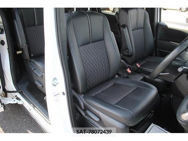 Toyota NOAH 2022-06 365139-15