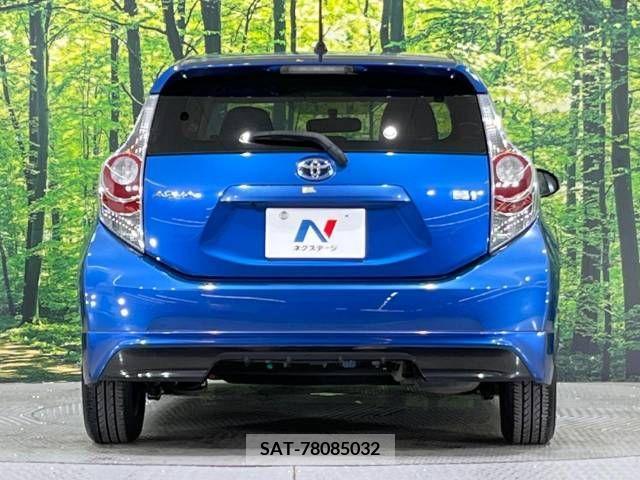 Toyota AQUA 2013-01 377272-13