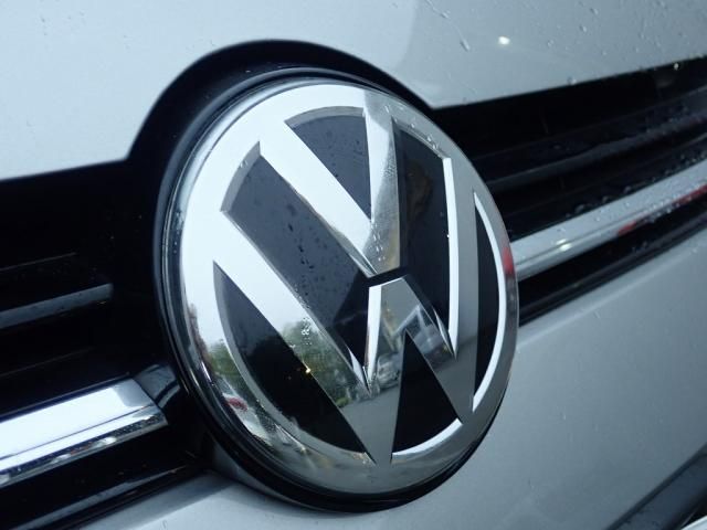 VolksWagen GOLF VARIANT 2019-07 183023-15
