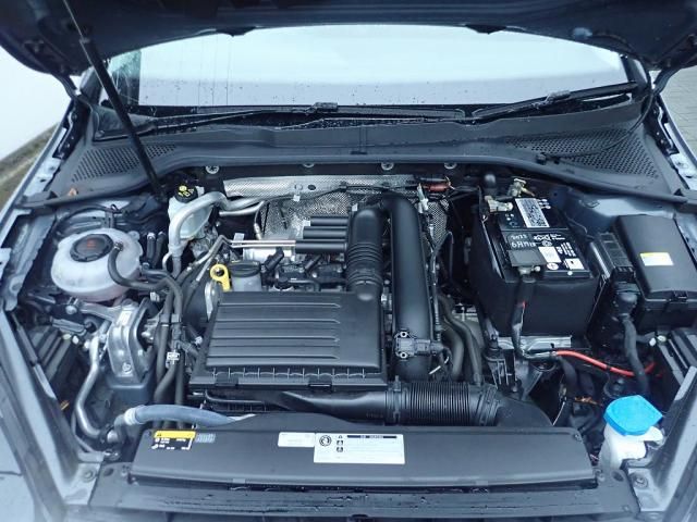 VolksWagen GOLF VARIANT 2019-07 183023-11