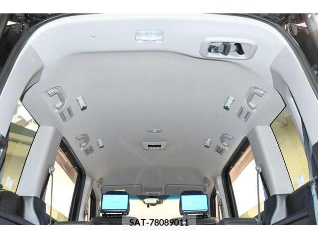 Honda STEP WGN 2017-04 326670-17